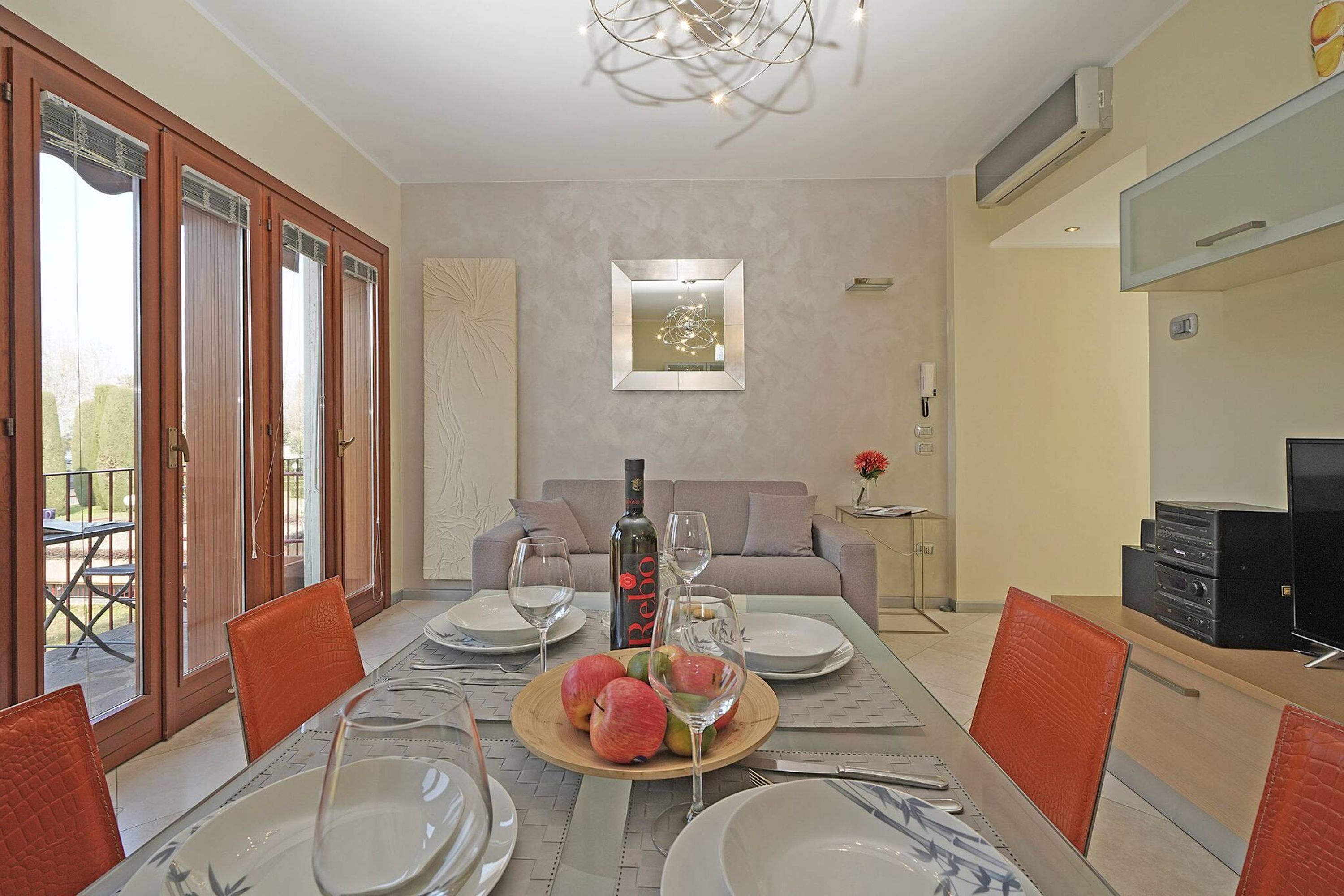 House | 1 bedroom