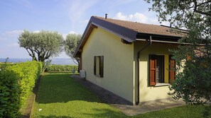 House, Smoking - Garda Prestige Retreat (Moniga del Garda)