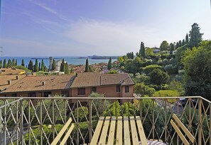 House, Smoking - Blue Vista in Gardone Riviera (Gardone Riviera)