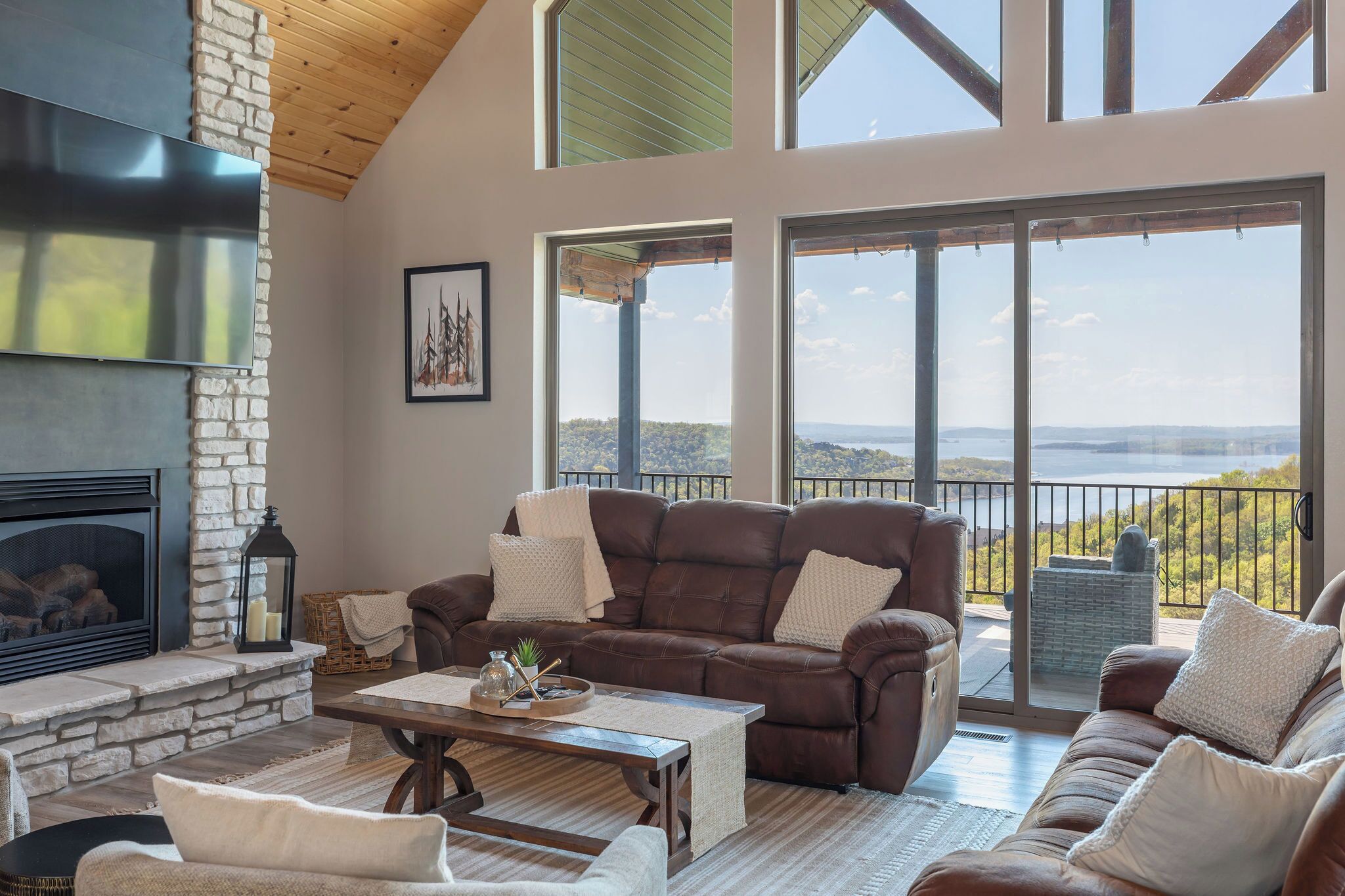 Smart TV, fireplace, video games