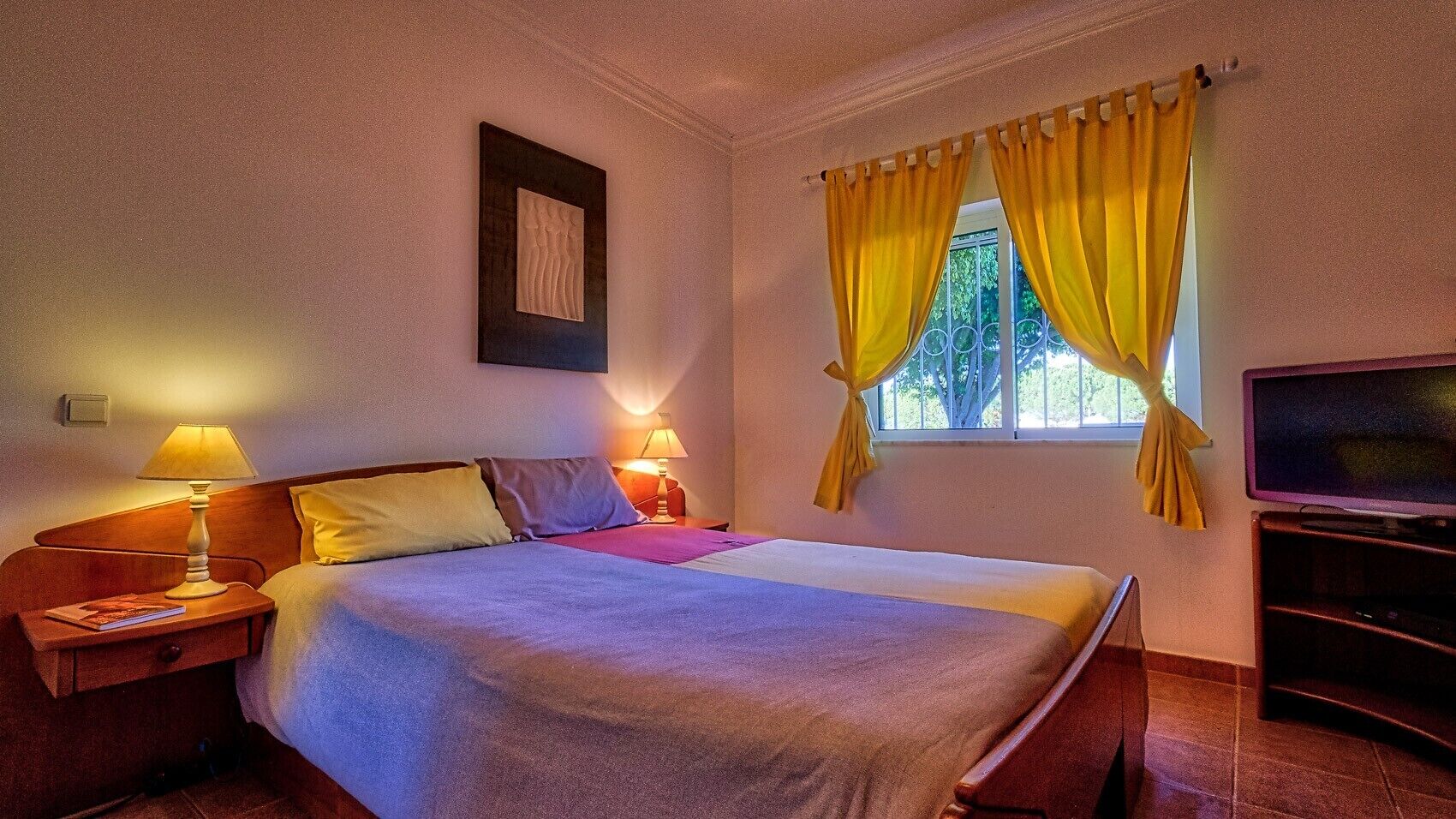 Bügeleisen/Bügelbrett, WLAN, Bettwäsche