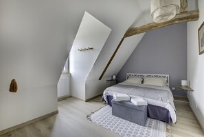 Bügeleisen/Bügelbrett, WLAN, Bettwäsche