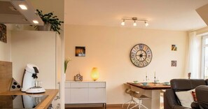 Fridge, oven, stovetop, dishwasher - Dahem-Apartments 3: 2 bedrooms, 4 persons, maisonette with balcony (Bretzenheim)