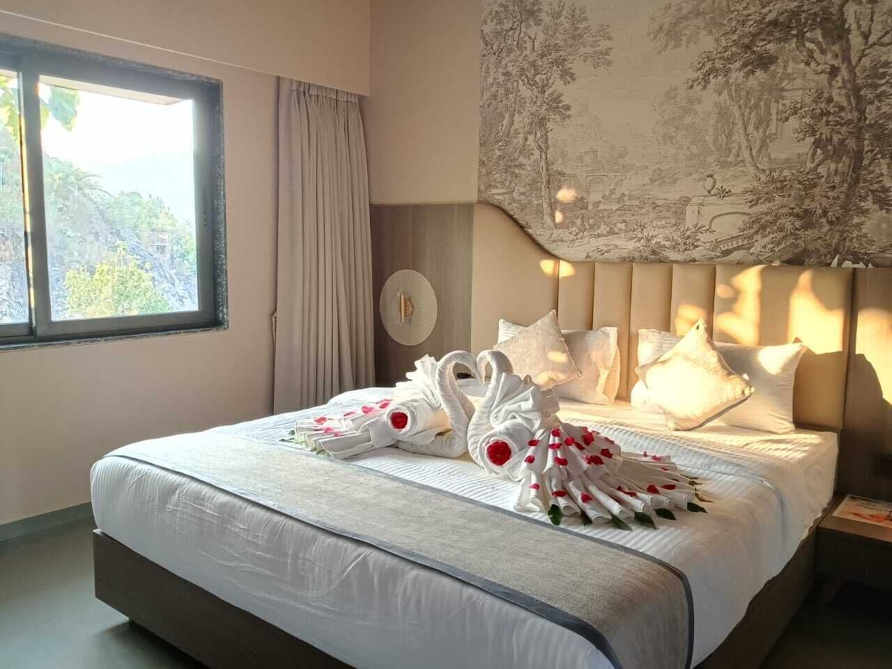 Escritorio y espacio para trabajar con laptop 