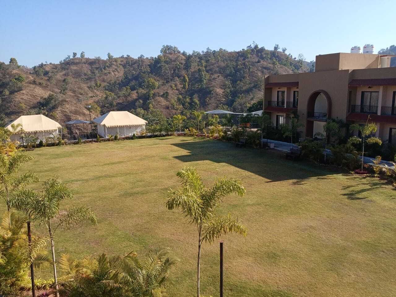 숙박 시설 구내