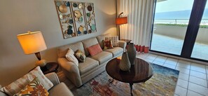 Living area - Eden E 205 Gulf Front Condo with Stunning Views! (Pensacola)