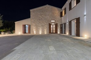 Dettaglio esterni