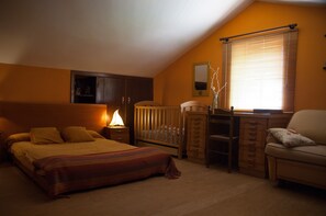 6 habitaciones, tabla de planchar con plancha, wifi y ropa de cama 