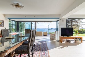Interior - Luxury Seafront Villa in the Ares Estuary with Private Beach Access – Perfect for Families & Groups (A Coruña)