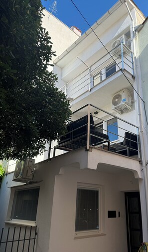 Exterior detail - Two-bedroom House Lara Denona (Novalja)