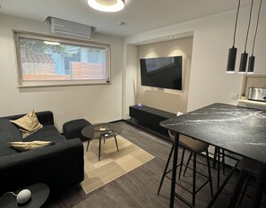 Comfort House, 2 Bedrooms | Living area | 50-cm TV with satellite channels - Two-bedroom House Lara Denona (Novalja)