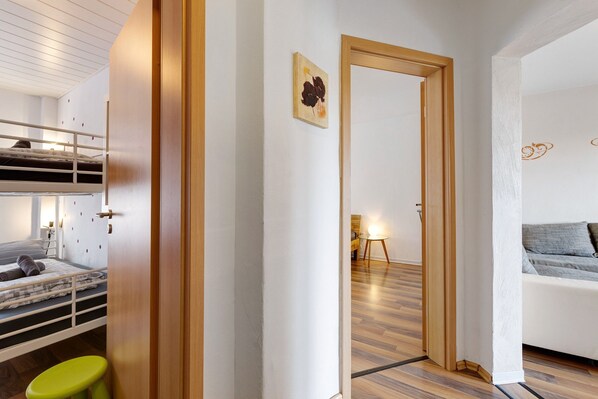 2 chambres, fer et planche Ă repasser, Wi-Fi, draps fournis