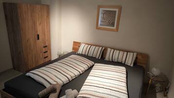 Bügeleisen/Bügelbrett, WLAN, Bettwäsche