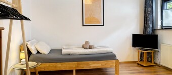 Single Apartment / Single Room