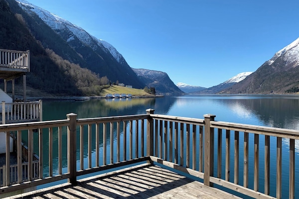 Familielejlighed - balkon - havudsigt | Overnatningsstedets område