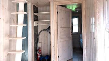 Traditional Bungalow, Patio, Sea View | Interior