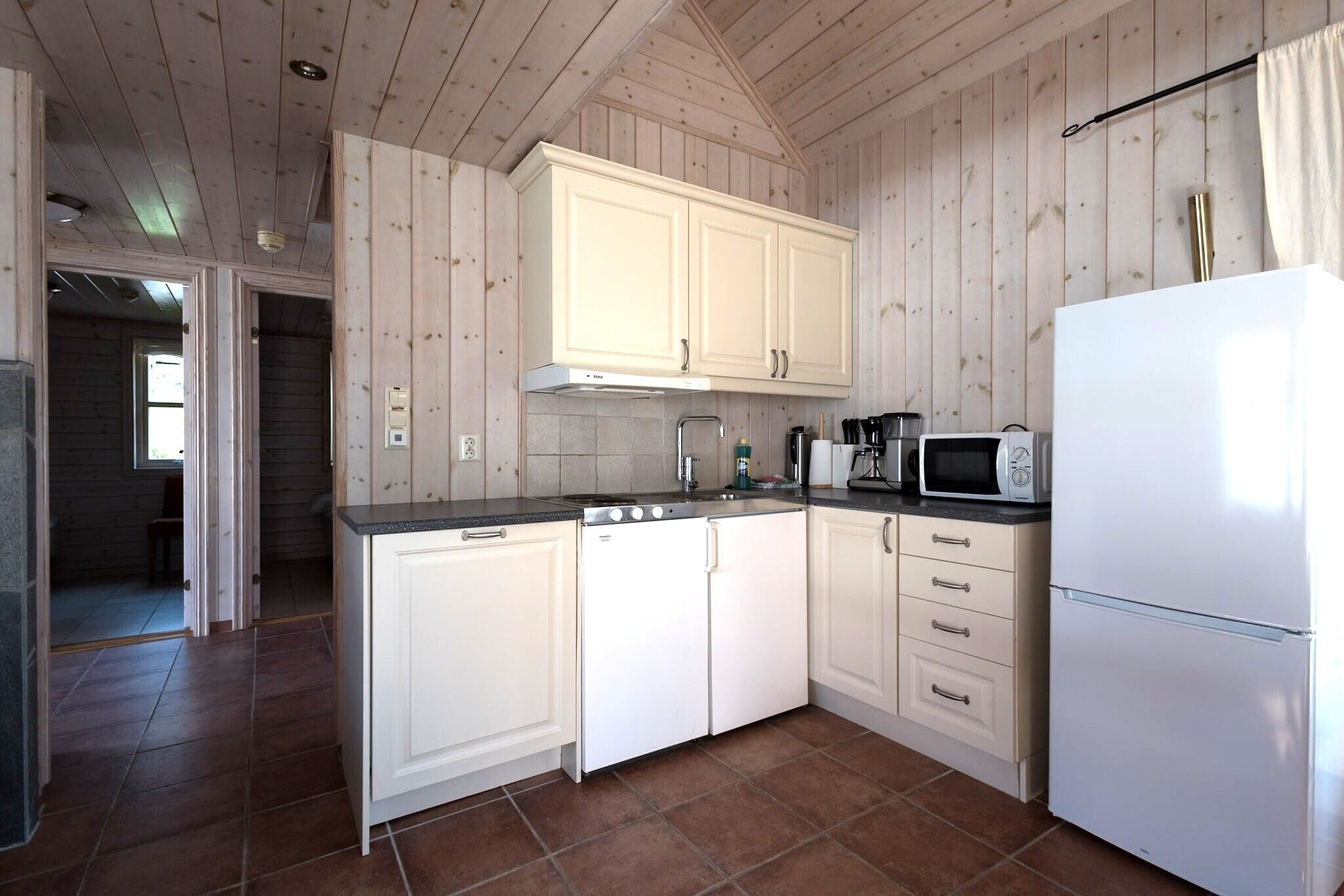 Traditional Bungalow, Balcony, Sea View | Private kitchen | Stovetop, cookware/dishes/utensils