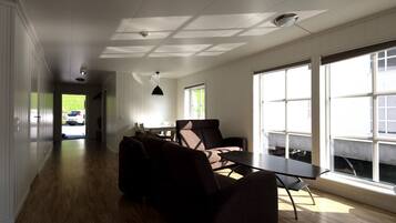 Familieleilighet, balkong, sjøutsikt | Innvendig