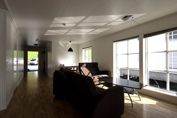 Family Apartment, Balcony, Sea View | Interior - Skjolden Resort (Skjolden)