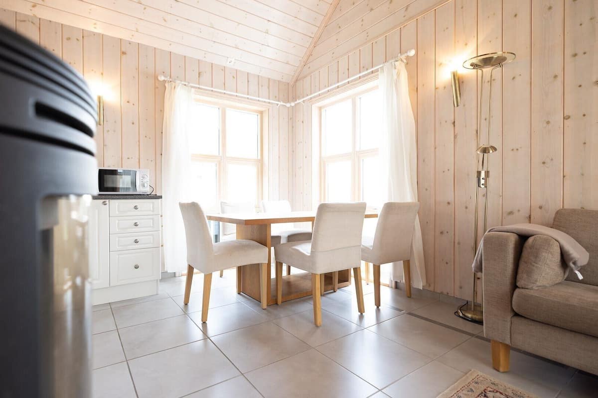 Standard Bungalow, Patio, Partial Sea View | Interior