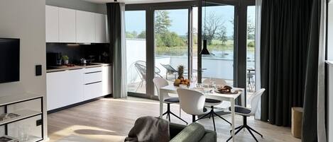 Huoneisto | Ruokailu omassa huoneessa