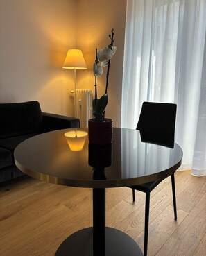 Dining - The house of Albert-luxury living (Milano)