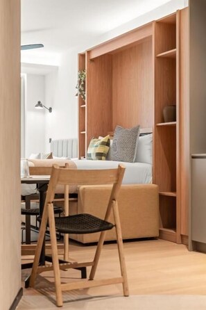 Iron/ironing board, free WiFi - Dobo Madrid Moncayo (Madrid)