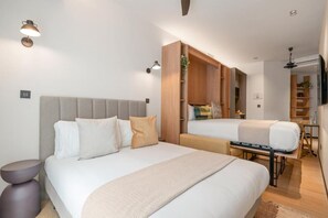 Standaard kamer, op benedenverdieping | Een strijkplank/strijkijzer, gratis wifi