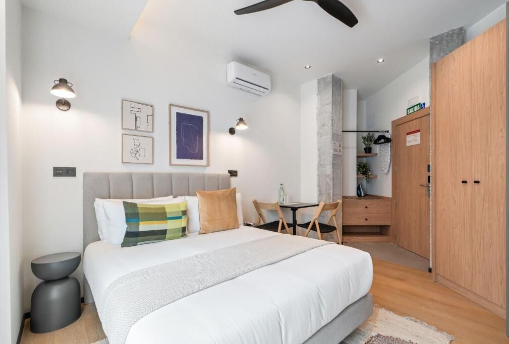 Tweepersoonskamer, toegankelijk voor rolstoelgebruikers, op benedenverdieping | Een strijkplank/strijkijzer, gratis wifi