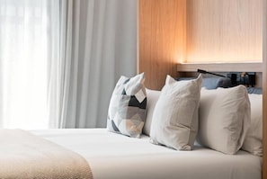 Iron/ironing board, free WiFi - Dobo Madrid Moncayo (Madrid)