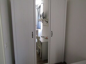 Iron/ironing board, bed sheets - The Red Room Courtyard (Scicli)