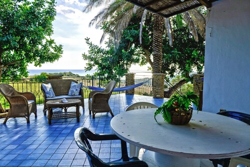 Monterotondo Holiday Home for 6 - with Pool, Nature and Close to the Beach