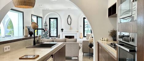 Villa, 4 Bedrooms, Smoking, Private Pool | Interior