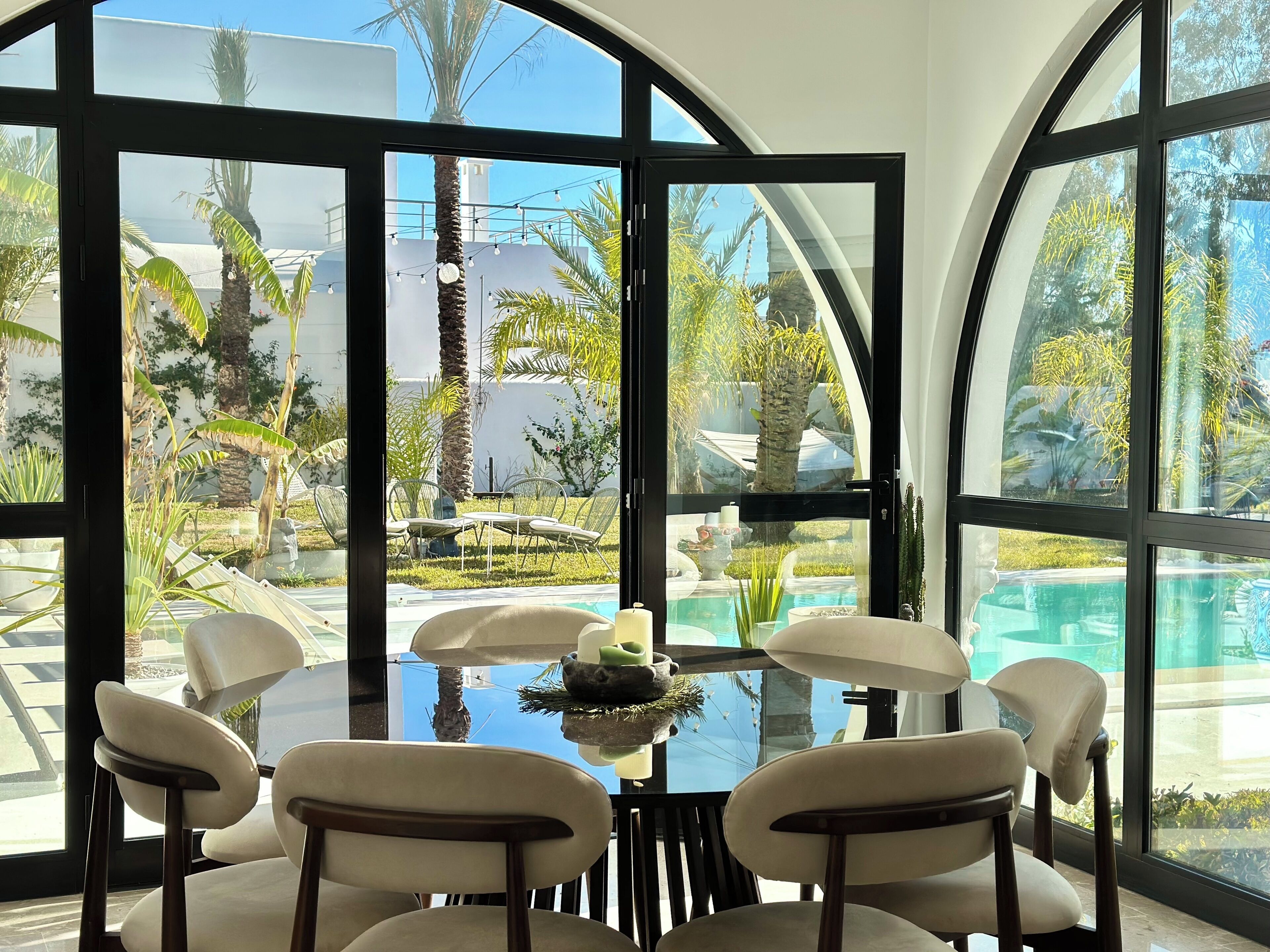 Villa, 4 chambres, fumeurs, piscine privée | Salle à manger