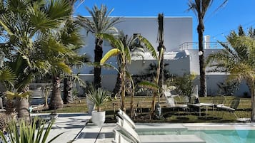 Villa, 4 chambres, fumeurs, piscine privée | Terrasse/Patio