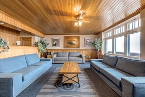TV - Double room river view (Québec)