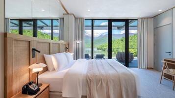 Presidential Suite, Balcony, Lake View | In-room safe, free WiFi, wheelchair access