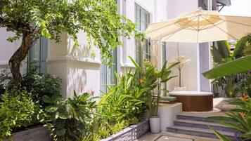 Villa, Kitchen | Iron/ironing board, free WiFi