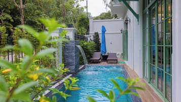 Kolam renang tertutup, kolam renang terbuka, payung kolam