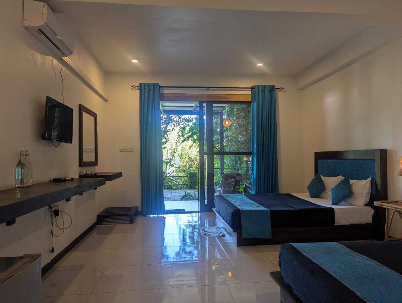 Family Quadruple Room, Balcony, Mountain View | Desk, free WiFi