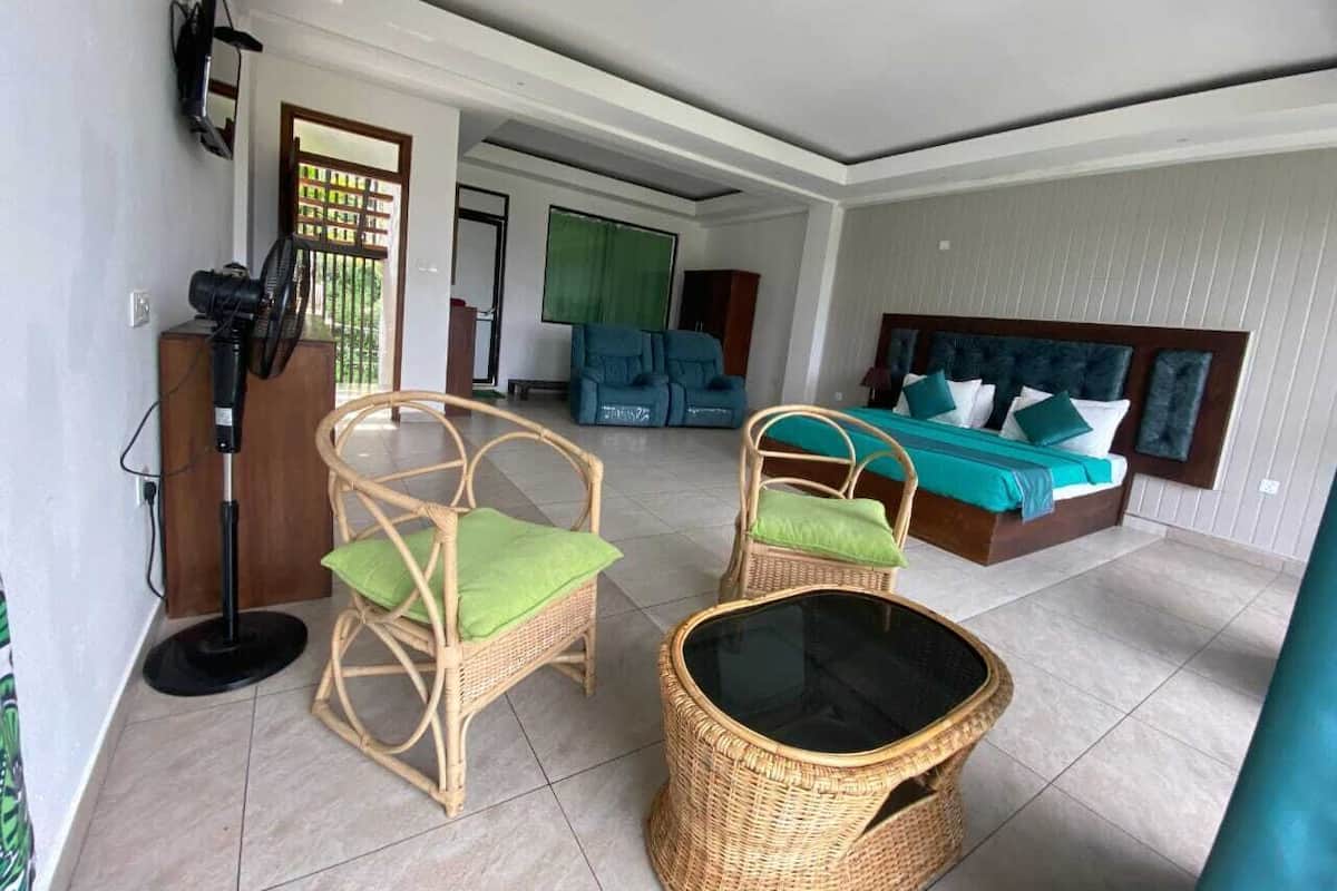 Chambre Double Junior, balcon, vue montagne | Bureau, Wi-Fi gratuit