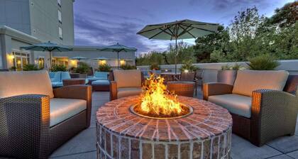 Near Ravenel Bridge | Pool. Bar & Dining