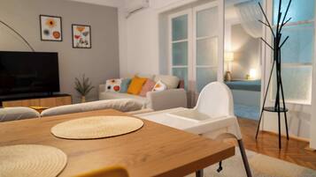 Televisión, oficina