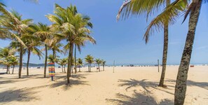 On the beach - Apartamento na Praia Grande com vista mar (Praia Grande)