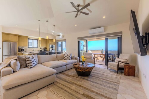 Luxury villa with privacy and breathtaking views
