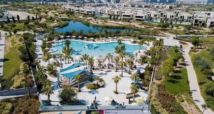 Stayshort.com Villa | Sleeps 6 | Waterpark access