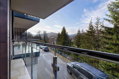 Miła 2 Wisła  | Apartment with Parking & Balcony | Homely Atmosphere in Mountain Scenery