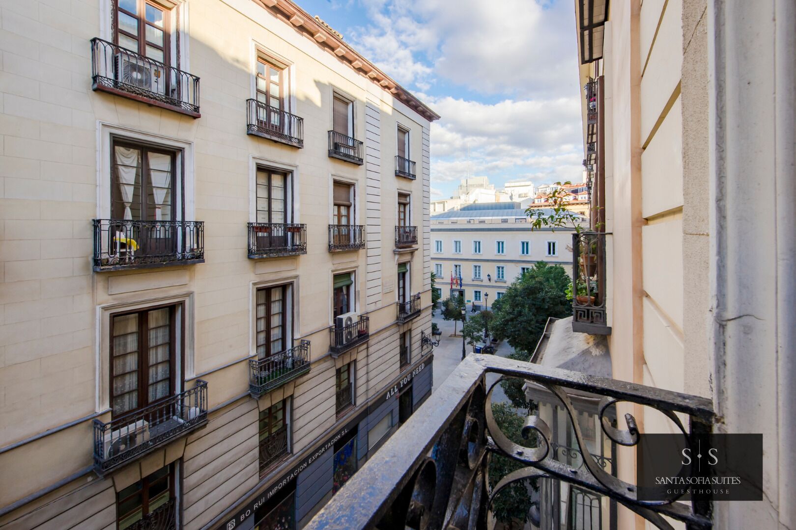 Superior Double Room, Balcony, Courtyard View | Balcony