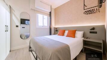 Standard Double Room | Free WiFi, bed sheets
