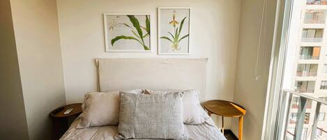 Iron/ironing board, WiFi, bed sheets